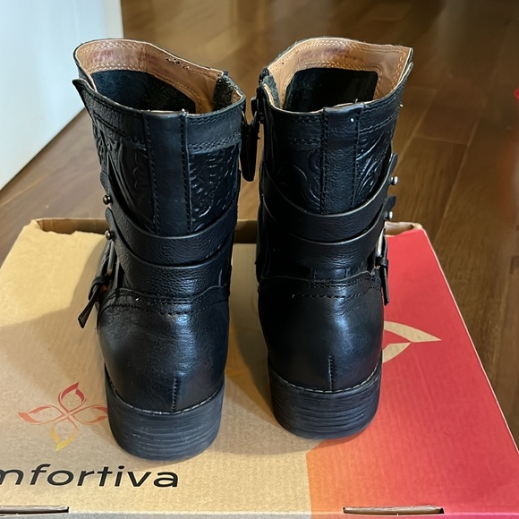 Comfortiva pillow top memory foam black boots - Picture 3 of 7